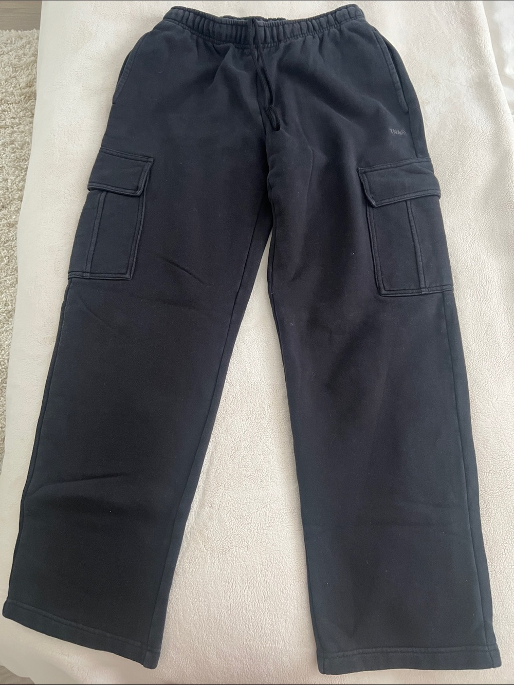 Aritzia Black Cargo Sweatpants - Relaxed Fit